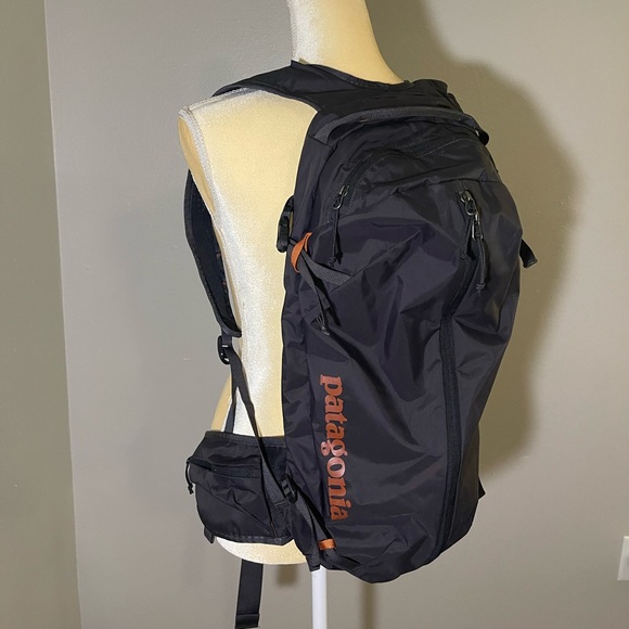 Patagonia Dirt Roamer Pack 20L, Black, S/M Size - Picture 5 of 7